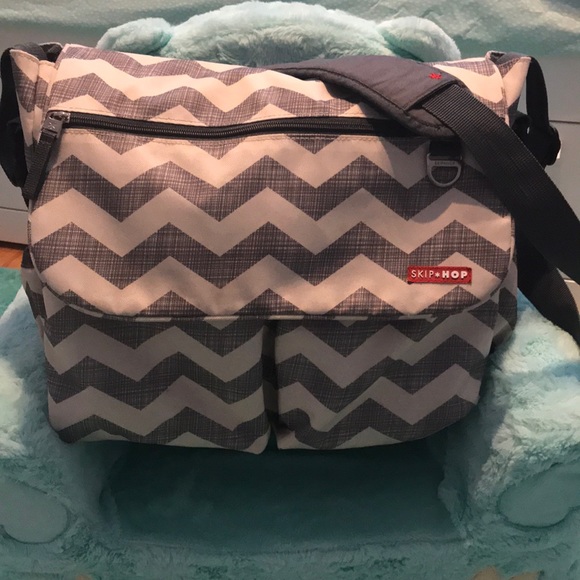 skip hop dash signature